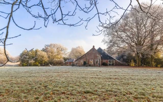 Landgoed ter Wupping in een winters landschap